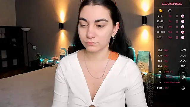 Snapshot of hannacheekss_ chatting on February 2025 02:19:02 AM hannacheekss online show from February 2025 02:19:02 AM