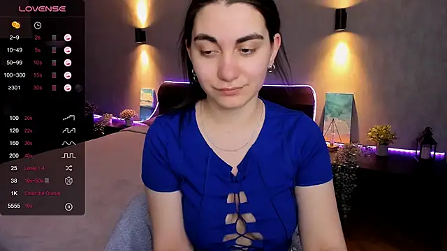 Snapshot of hannacheekss_ chatting on February 2025 08:17:02 AM hannacheekss online show from February 2025 08:17:02 AM