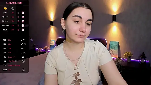 Snapshot of hannacheekss_ chatting on February 2025 05:15:01 AM hannacheekss online show from February 2025 05:15:01 AM