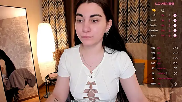 Snapshot of hannacheekss_ chatting on March 2025 02:04:02 AM hannacheekss online show from March 2025 02:04:02 AM