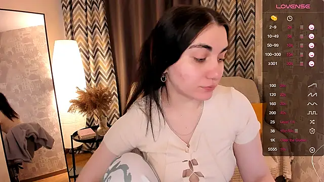 Snapshot of hannacheekss_ chatting on March 2025 05:20:02 AM hannacheekss online show from March 2025 05:20:02 AM