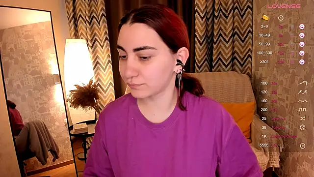 Snapshot of hannacheekss_ chatting on September 2025 02:11:02 AM hannacheekss online show from September 2025 02:11:02 AM