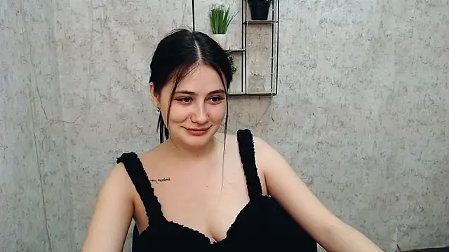 Snapshot of AliceSexyyy_ chatting on February 2025 01:29:01 AM AliceSexyyy online show from February 2025 01:29:01 AM