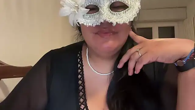 MashaCL online show from October 2025 05:14:02 PM