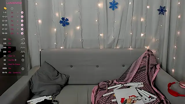Emily Strikeee online show from December 2024 12:55:01 PM