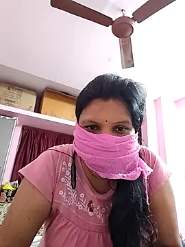 Snapshot of Lilly-queen chatting on January 2025 06:45:02 PM Lilly-queen online show from January 2025 06:45:02 PM