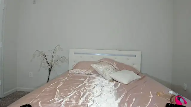 marianaferrero online show from February 2025 05:16:01 PM