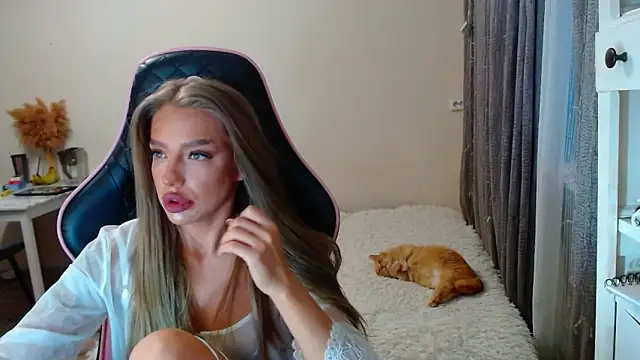 lonely dreamm online show from January 2025 01:31:02 PM