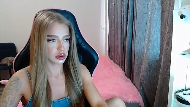 lonely dreamm online show from February 2025 10:29:02 AM