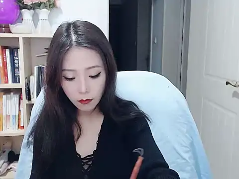 Snapshot of SuSushi728 chatting on February 2026 04:10:02 PM SuSushi728 online show from February 2026 04:10:02 PM