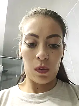 Tefannyy  online show from October 2025 06:05:02 PM