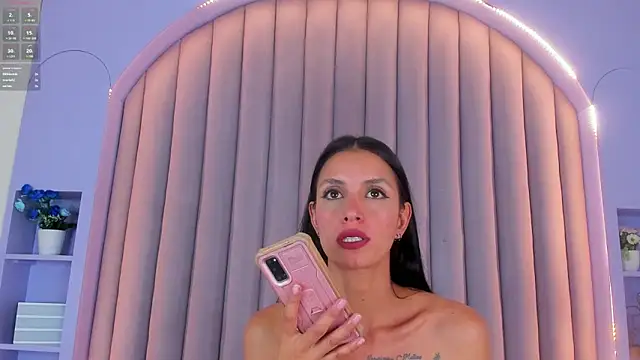 ChanelAdamss  online show from January 2025 10:44:01 PM