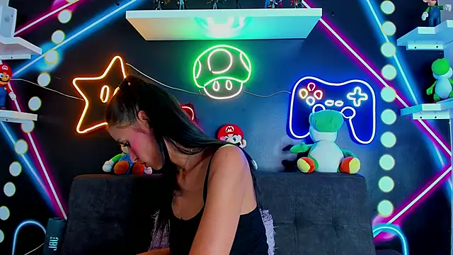 ChanelAdamss  online show from February 2025 08:56:01 PM