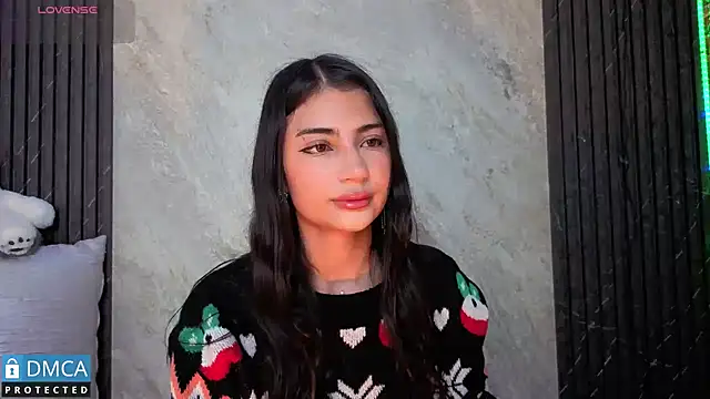 Snapshot of SolBeaumont1 chatting on October 2025 05:35:02 PM SolBeaumont1 online show from October 2025 05:35:02 PM