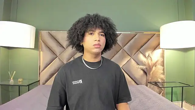 Ambar Collingg online show from September 2025 09:41:02 PM