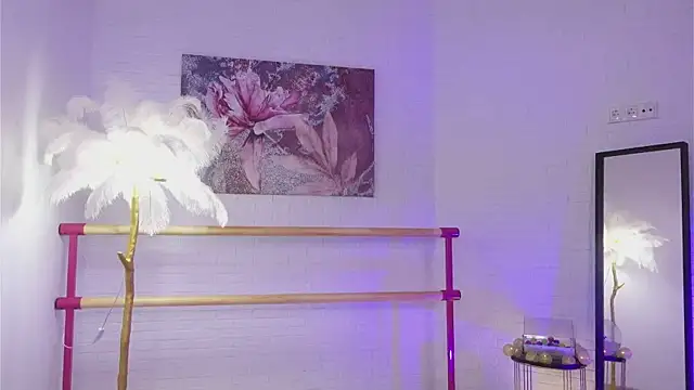 lylylovesyou online show from December 2024 05:39:02 AM