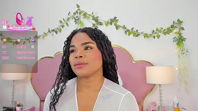 Snapshot of NahiaraReina chatting on September 2025 01:33:02 PM NahiaraReina online show from September 2025 01:33:02 PM