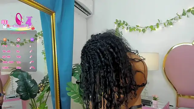 Snapshot of NahiaraReina chatting on September 2025 01:00:02 PM NahiaraReina online show from September 2025 01:00:02 PM