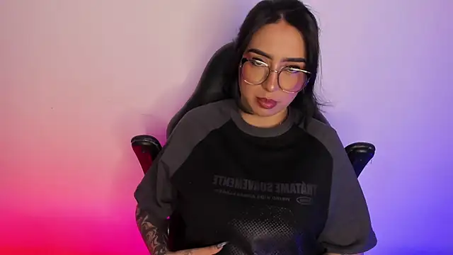 AnnikaMerliahh  online show from October 2025 04:13:02 AM