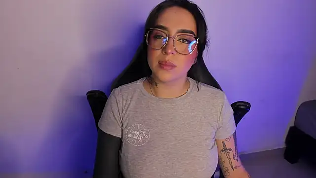 AnnikaMerliahh  online show from October 2025 03:40:01 AM