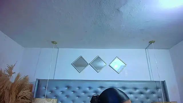 EileenBenzon online show from November 2025 05:19:02 AM