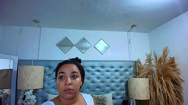 EileenBenzon online show from February 2026 01:37:01 PM