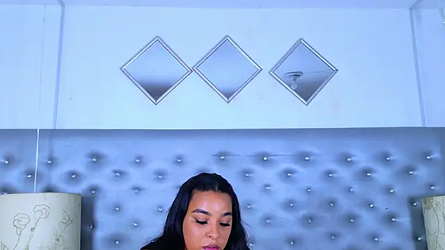 EileenBenzon online show from April 2026 07:58:02 PM