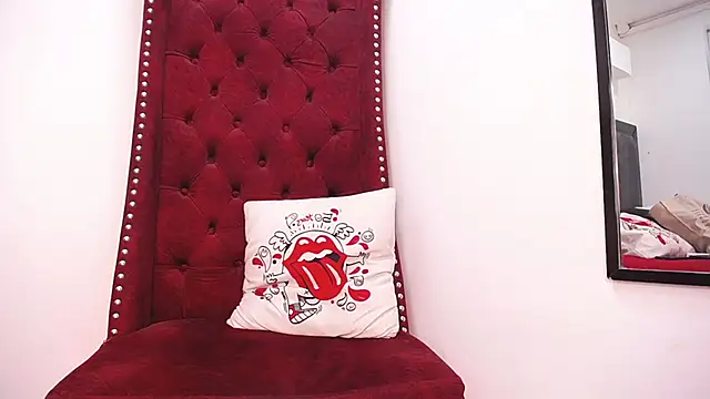 Snapshot of BiancaAntonelli chatting on March 2025 02:24:01 PM BiancaAntonelli online show from March 2025 02:24:01 PM