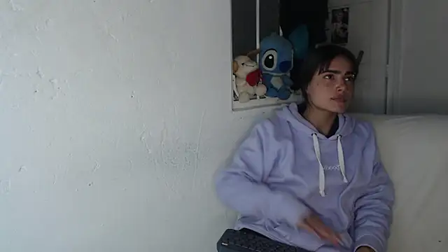 Snapshot of skinny_sweet2411 chatting on October 2025 10:49:02 PM skinny sweet2411 online show from October 2025 10:49:02 PM