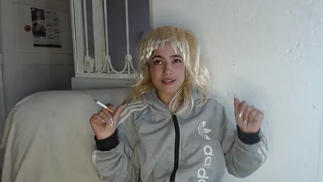 Snapshot of skinny_sweet2411 chatting on November 2025 03:12:01 PM skinny sweet2411 online show from November 2025 03:12:01 PM