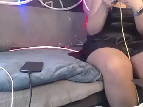Snapshot of GoddessMonicaNylon chatting on December 2024 08:41:02 AM GoddessMonicaNylon online show from December 2024 08:41:02 AM