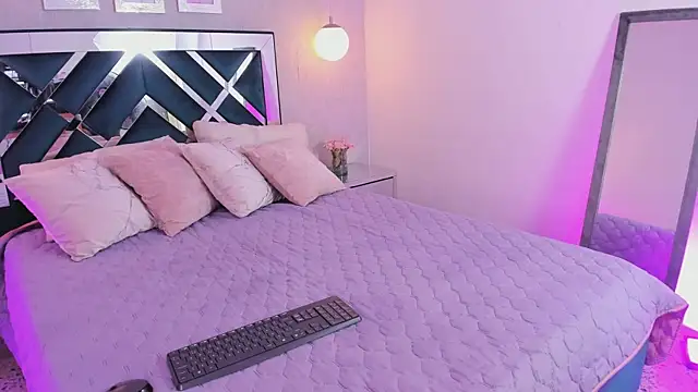 ibella7 online show from January 2026 07:39:01 PM