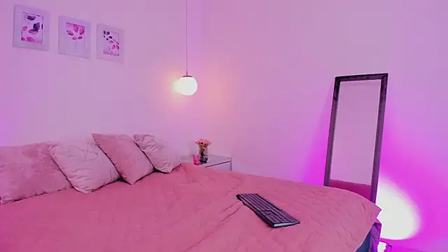 ibella7 online show from March 2026 07:42:01 PM