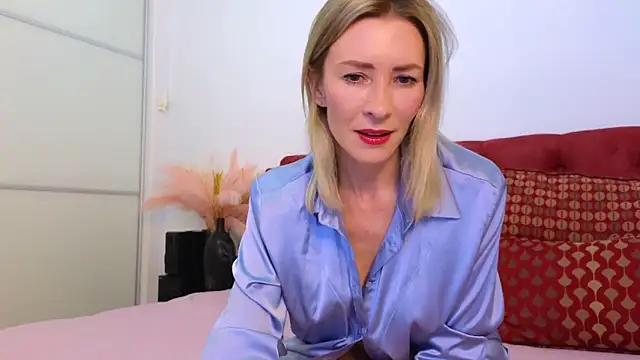  Maddalena  online show from January 2025 08:39:01 PM