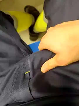 coppiapazza online show from February 2025 04:20:01 PM