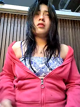 Snapshot of Elsa_sweet chatting on October 2025 04:22:01 AM Elsa sweet online show from October 2025 04:22:01 AM