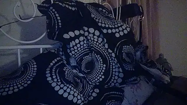 DevilsAngel13 online show from December 2024 10:26:01 PM