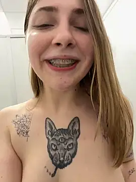 Sunny   Bunny online show from February 2025 05:24:01 PM