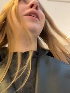 Sunny   Bunny online show from February 2026 01:42:01 PM