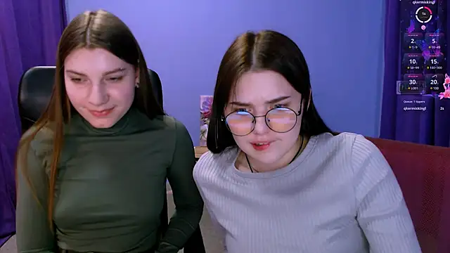 Snapshot of pure_radiance1 chatting on December 2024 03:43:02 PM pure radiance1 online show from December 2024 03:43:02 PM