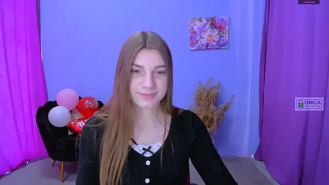 Snapshot of pure_radiance1 chatting on February 2025 09:50:02 AM pure radiance1 online show from February 2025 09:50:02 AM