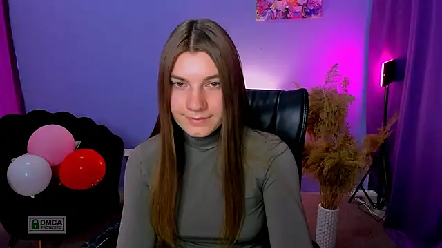 Snapshot of pure_radiance1 chatting on February 2025 12:37:02 PM pure radiance1 online show from February 2025 12:37:02 PM