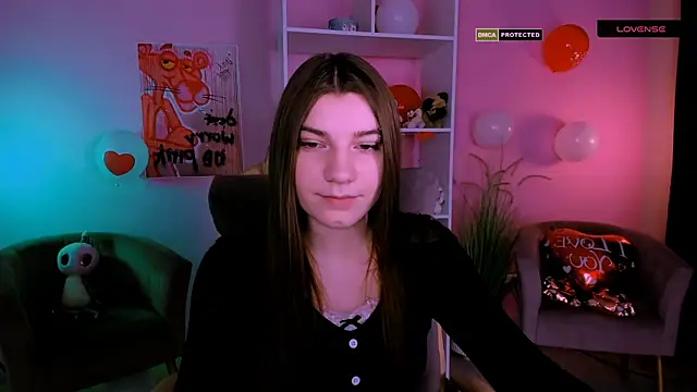 Snapshot of pure_radiance1 chatting on February 2025 09:43:01 AM pure radiance1 online show from February 2025 09:43:01 AM