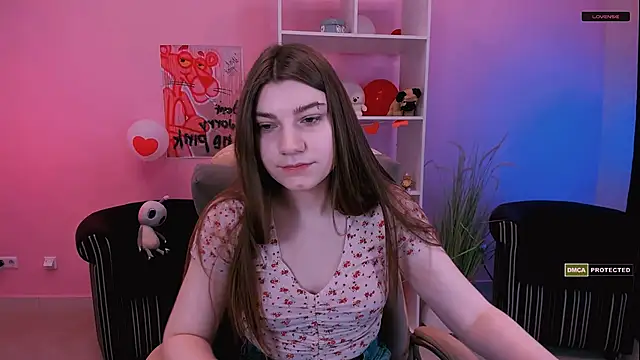 Snapshot of pure_radiance1 chatting on March 2025 09:47:02 AM pure radiance1 online show from March 2025 09:47:02 AM