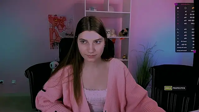 Snapshot of pure_radiance1 chatting on March 2025 01:32:02 PM pure radiance1 online show from March 2025 01:32:02 PM