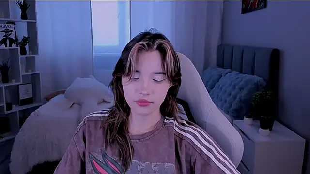 as1an girlfriend online show from June 2026 03:18:02 AM