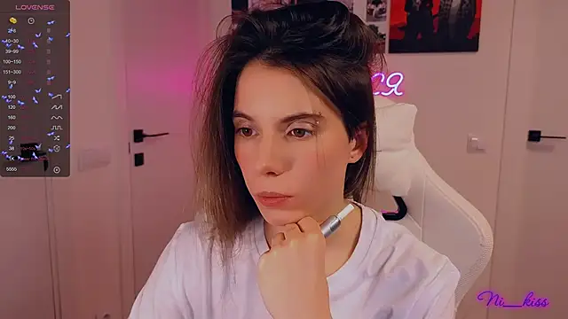  ni kiss online show from November 2025 07:13:02 PM