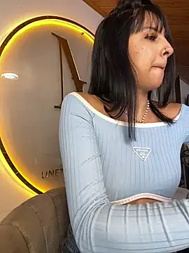 Hilary pinkk online show from December 2024 08:29:01 PM