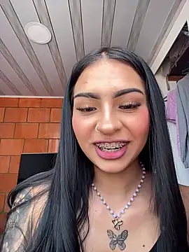 Hilary pinkk online show from November 2025 06:07:02 PM