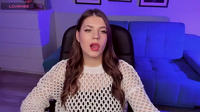 Snapshot of BellaSweetHeart chatting on November 2025 11:54:01 AM BellaSweetHeart online show from November 2025 11:54:01 AM